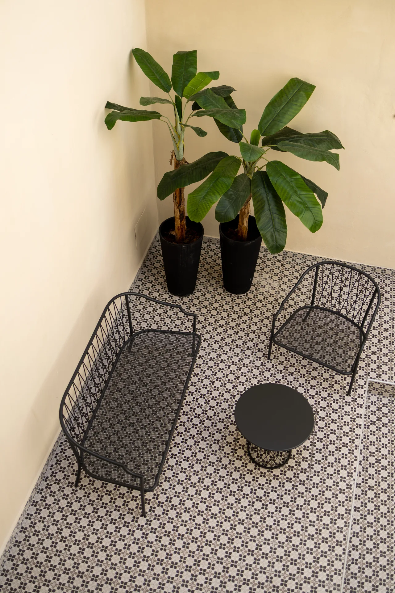 Apartment 1 — room 6