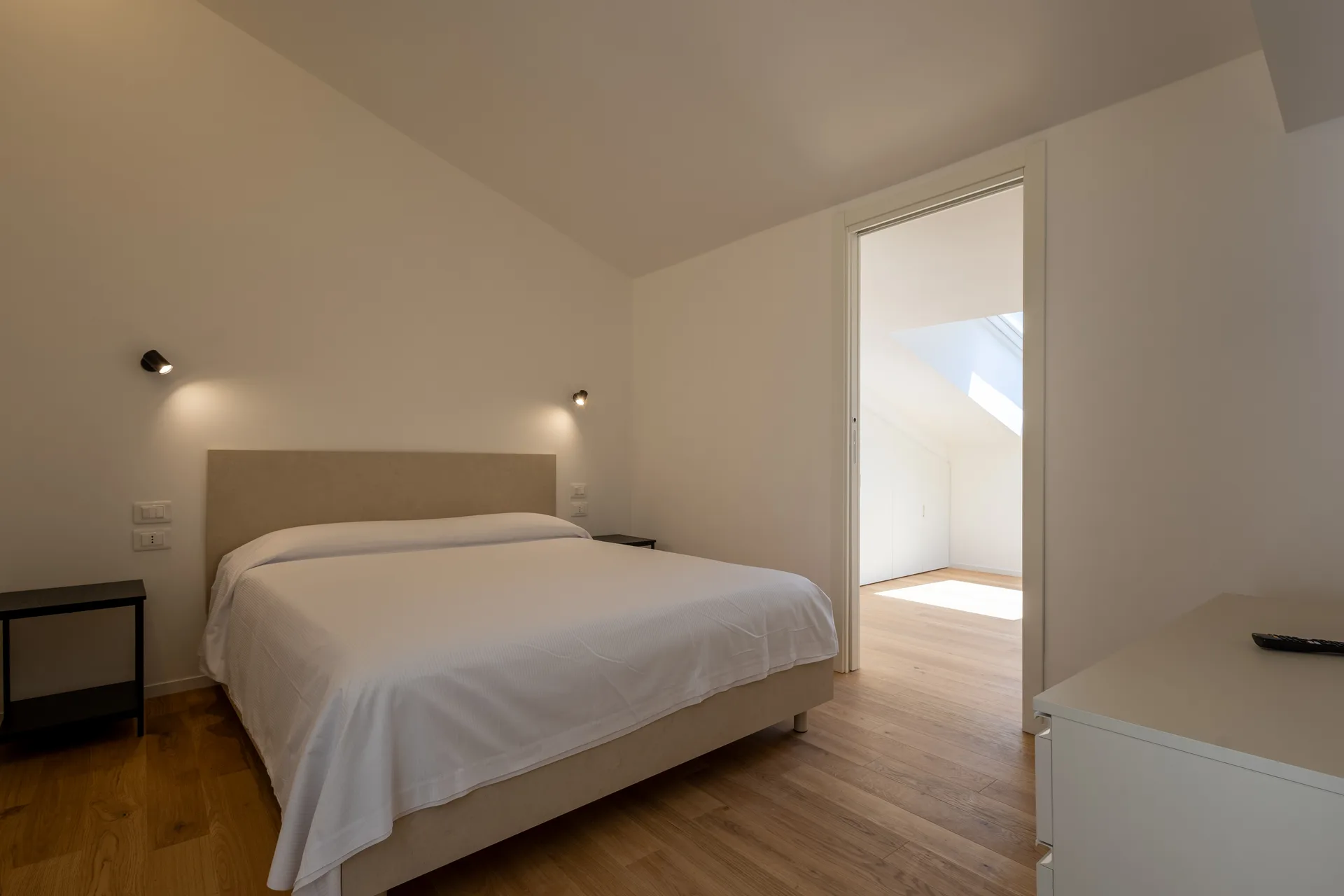 Apartment 4 — room 2