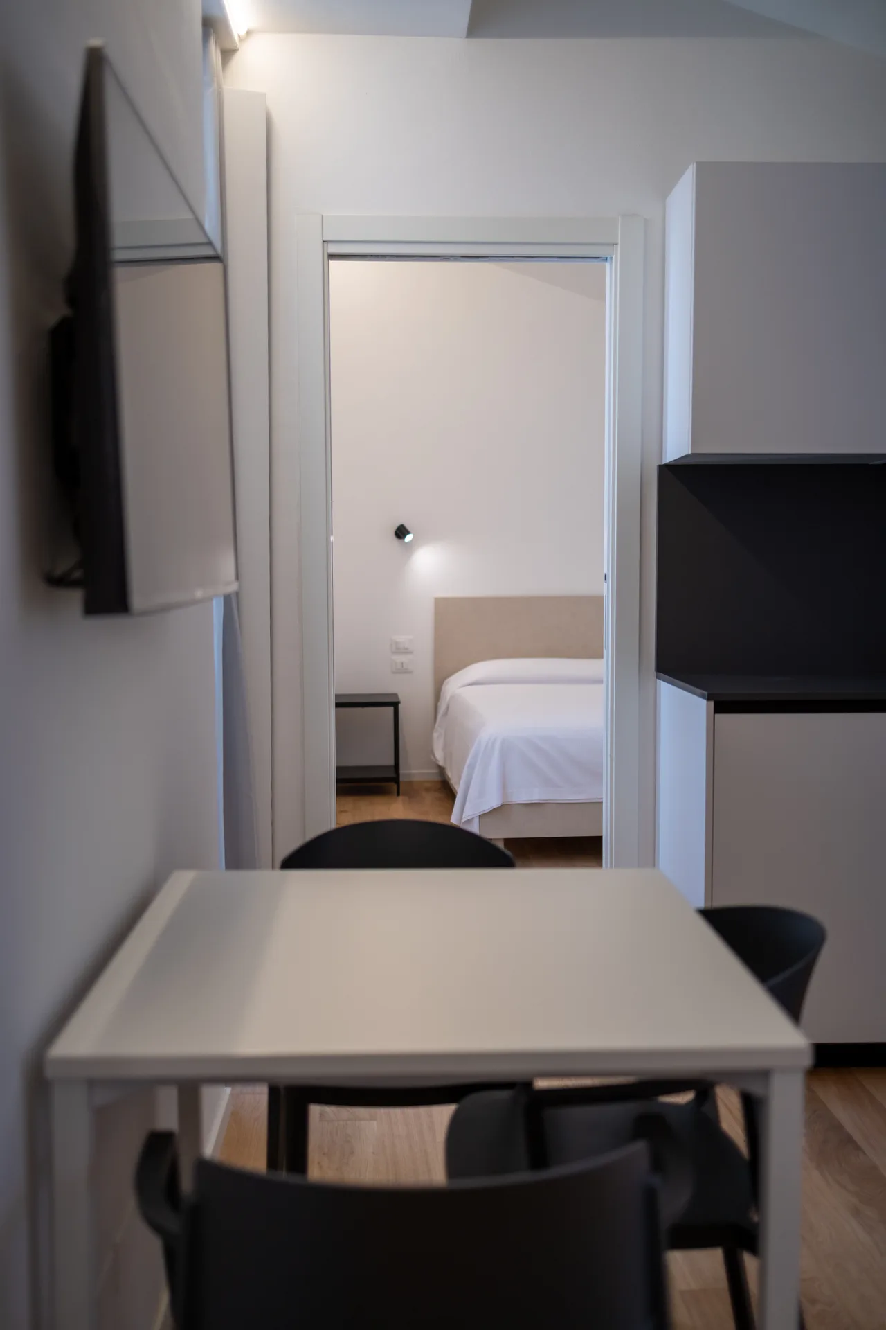 Apartment 4 — room 7