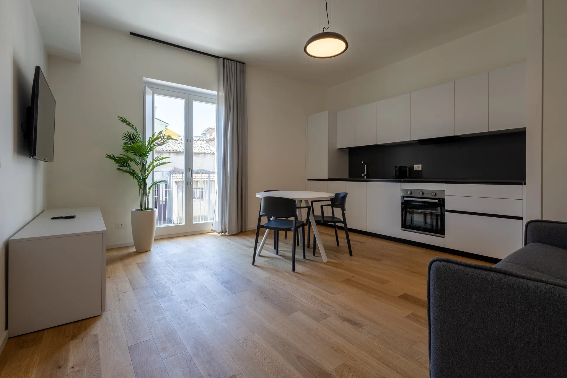 Apartment 5