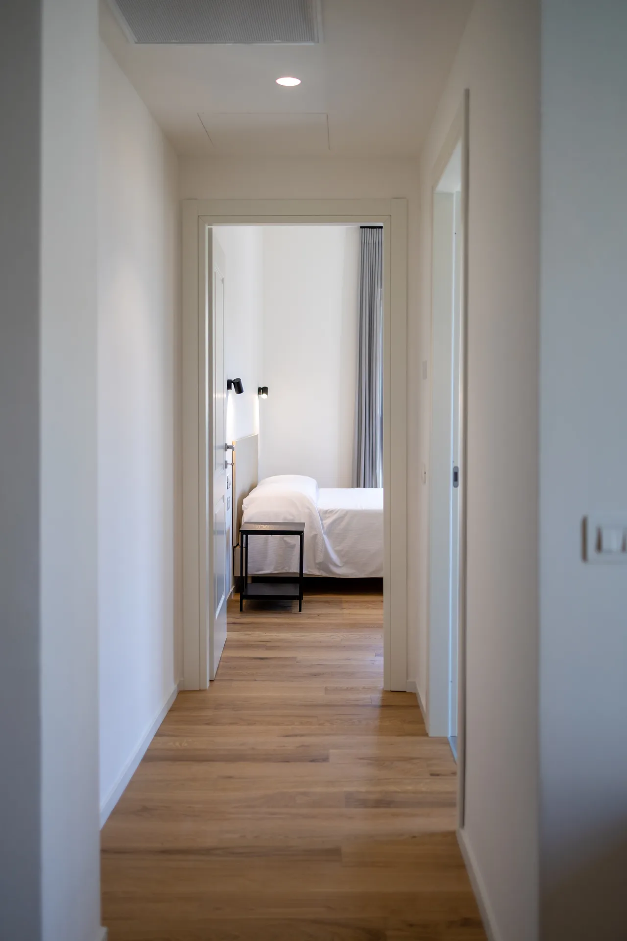 Apartment 5 — room 5