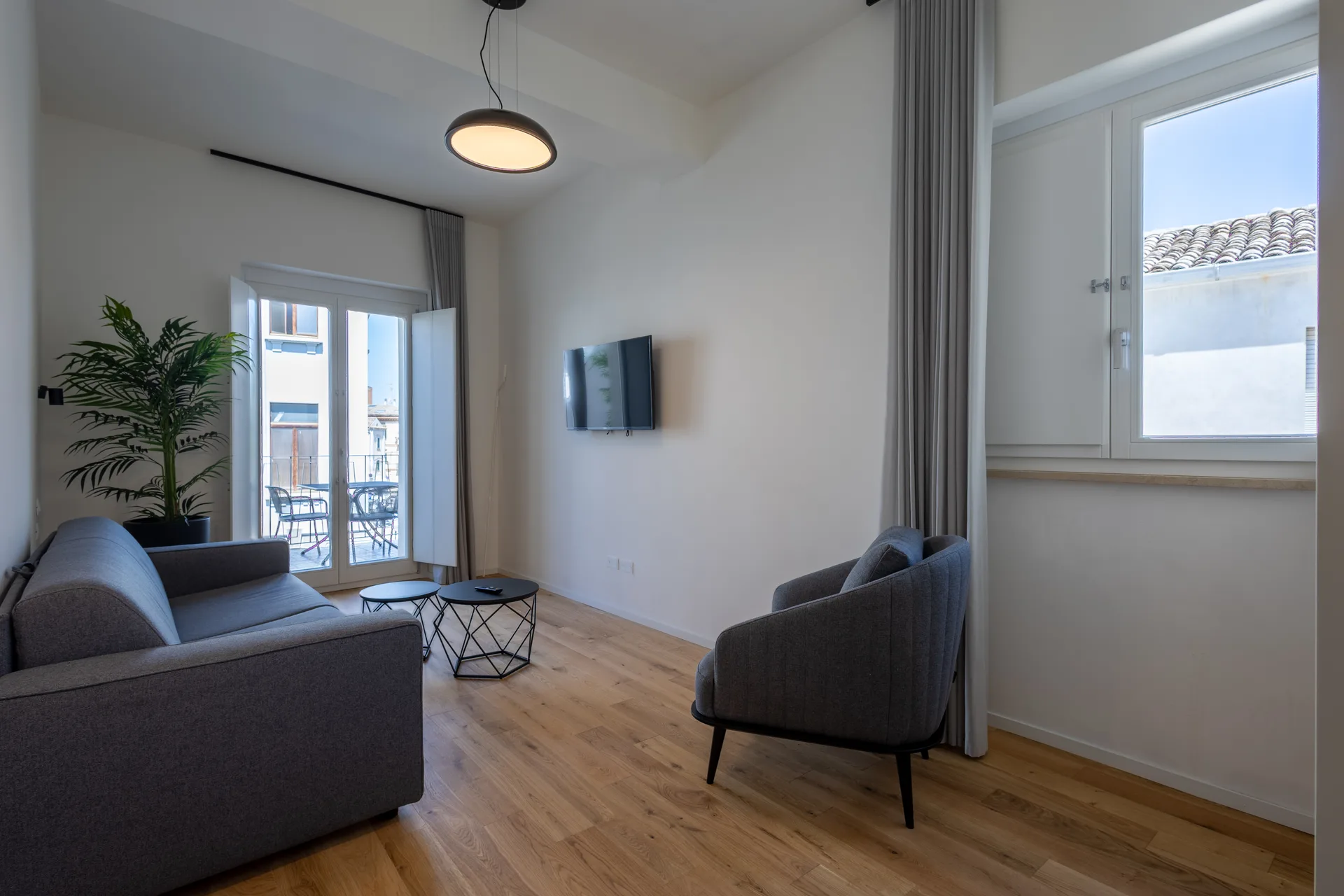 Apartment 7 — room 4