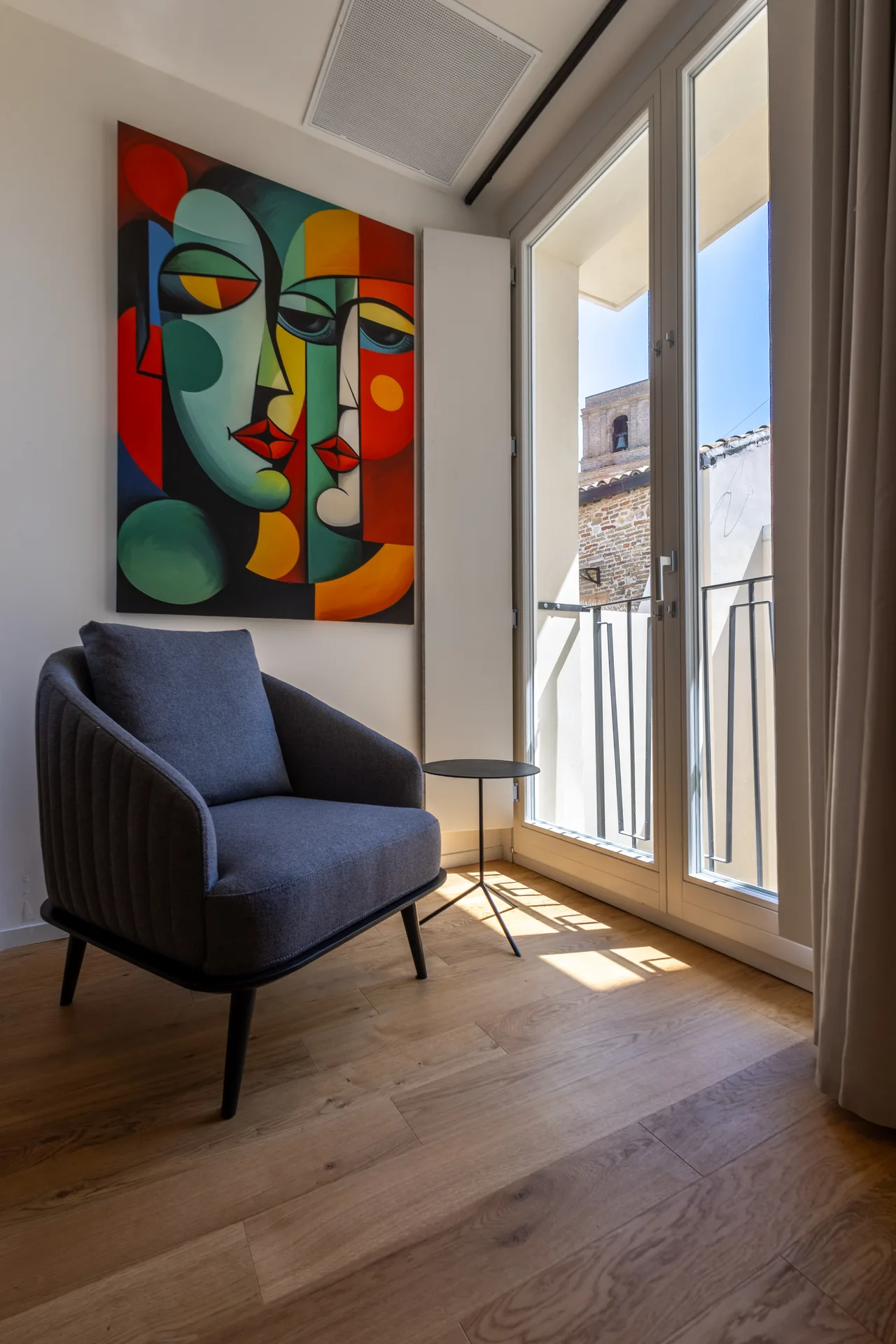 Apartment 7 — room 6