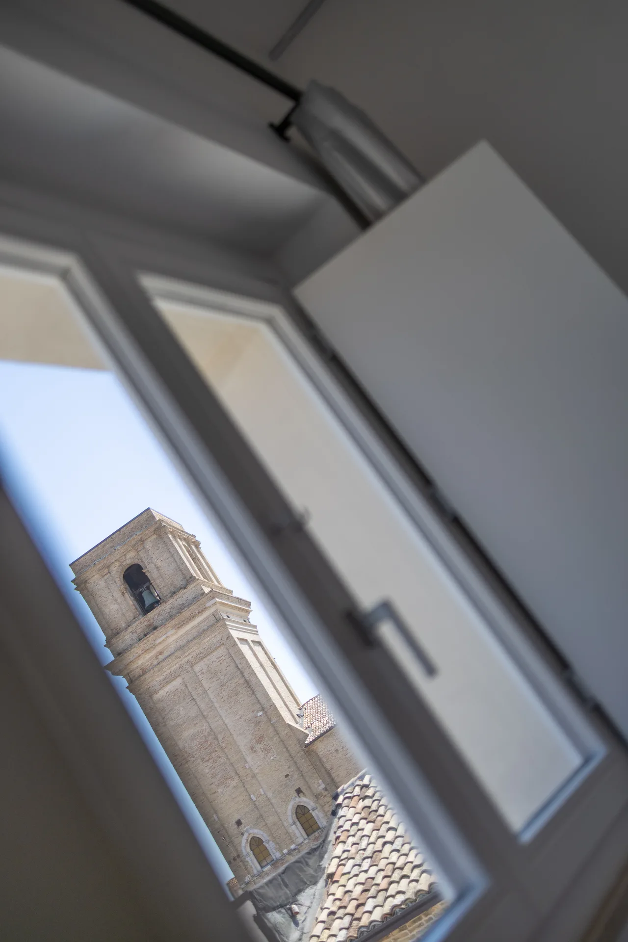 Apartment 8 — room 8